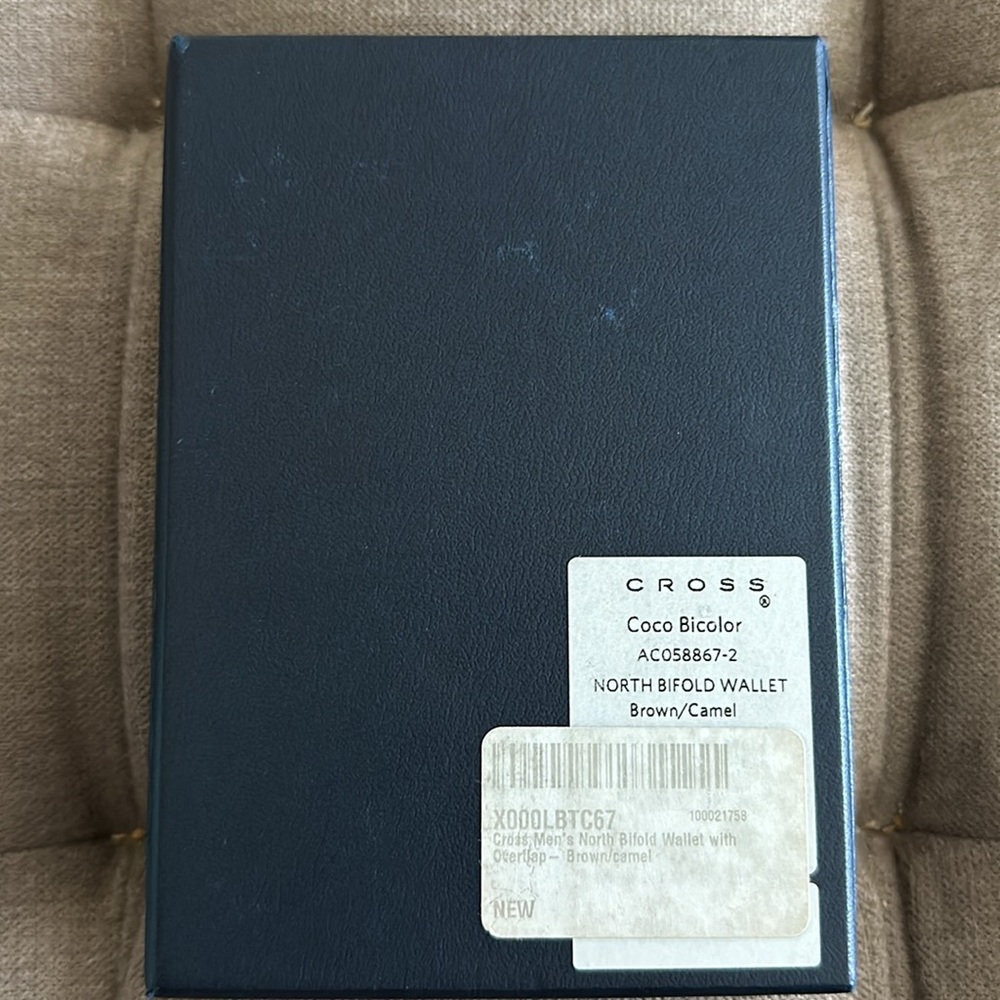 Cross Leather North Bi-Fold Wallet - Picture 7 of 8